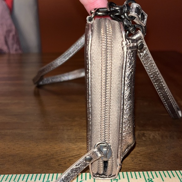 The Sak purse/ wristlet - metalic nice - Picture 6 of 11
